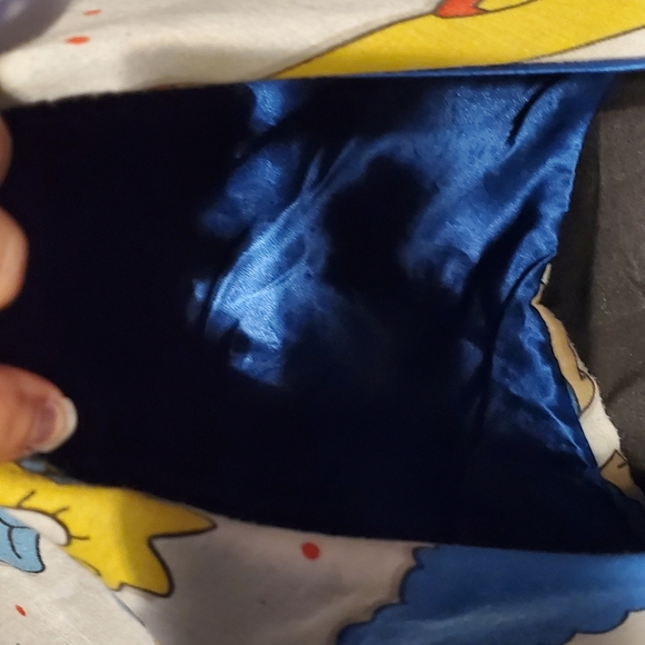 DIY Simpsons sling bag - Picture 2 of 3